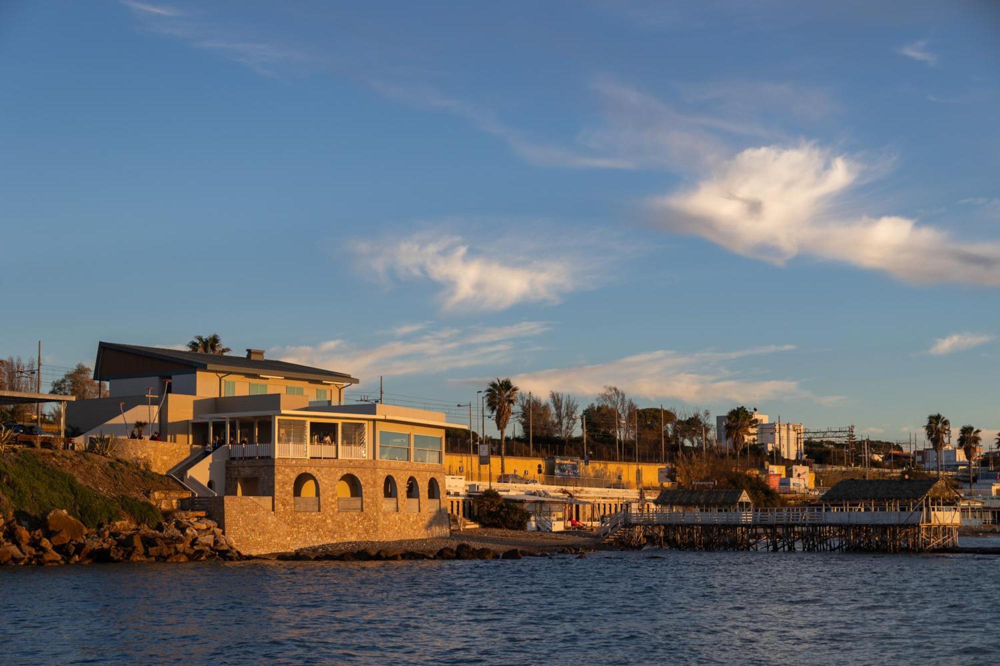 צ'יוויטווקיה Le Suites Sul Mare Di Esterina מראה חיצוני תמונה