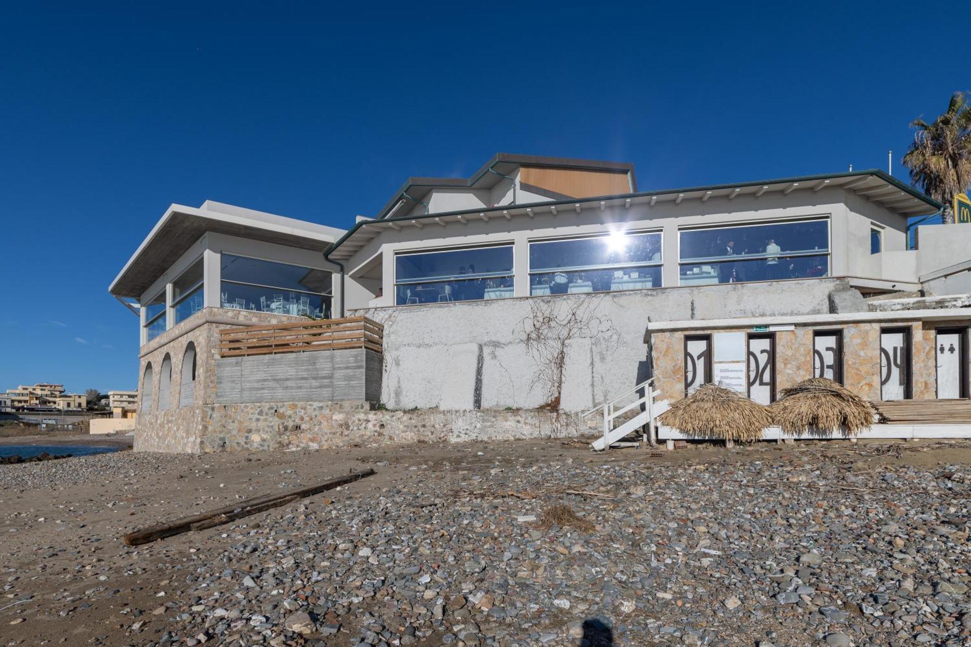 צ'יוויטווקיה Le Suites Sul Mare Di Esterina מראה חיצוני תמונה