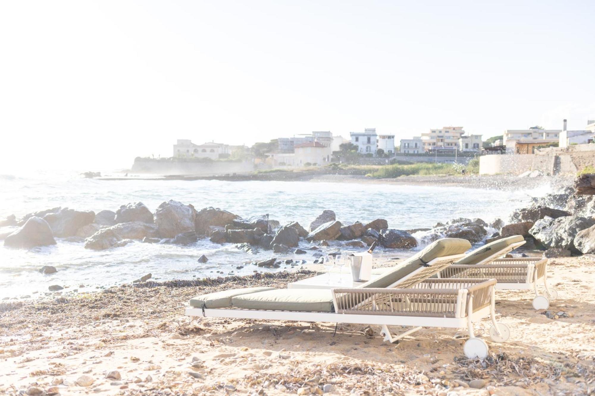 צ'יוויטווקיה Le Suites Sul Mare Di Esterina מראה חיצוני תמונה