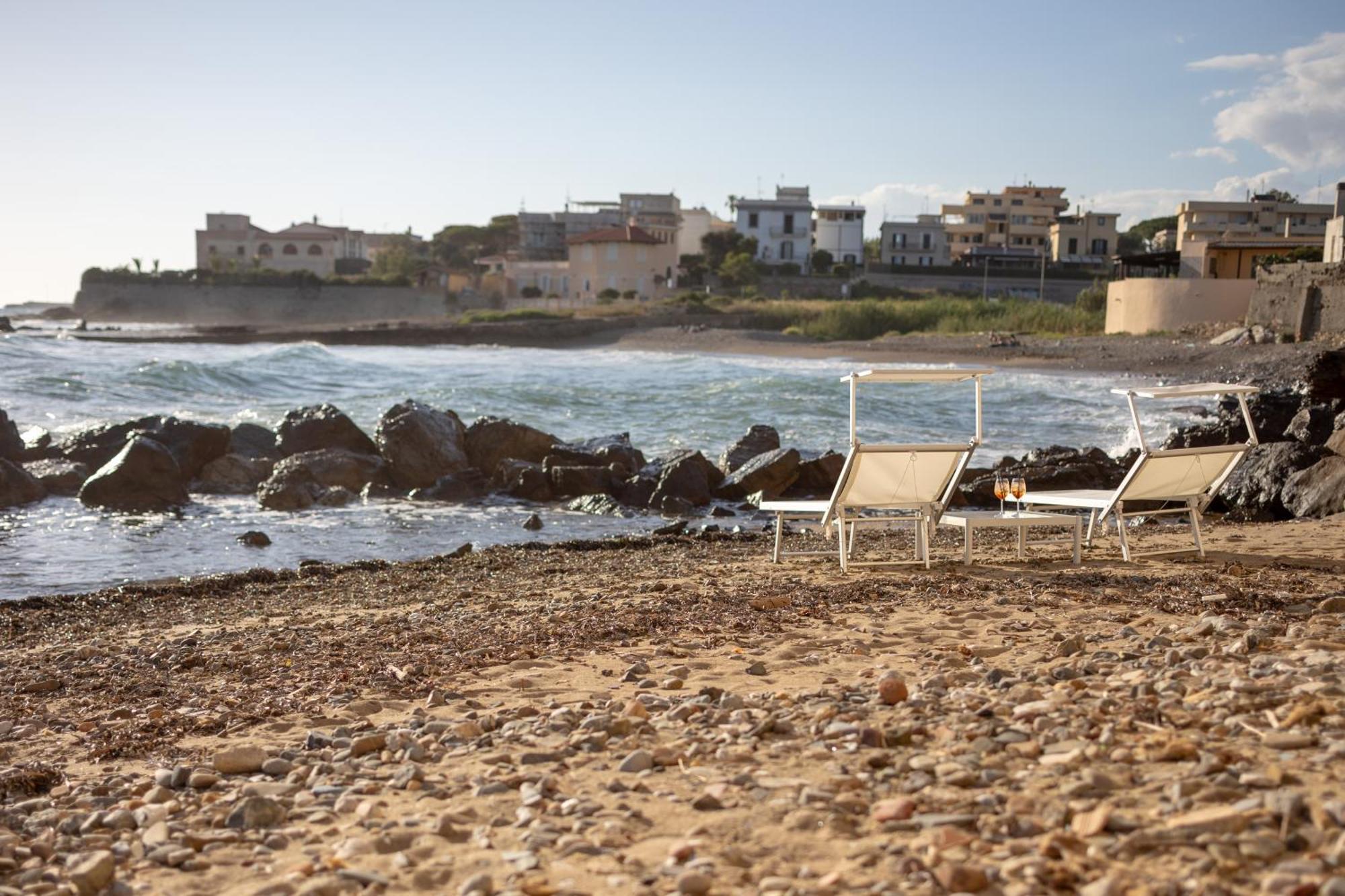 צ'יוויטווקיה Le Suites Sul Mare Di Esterina מראה חיצוני תמונה