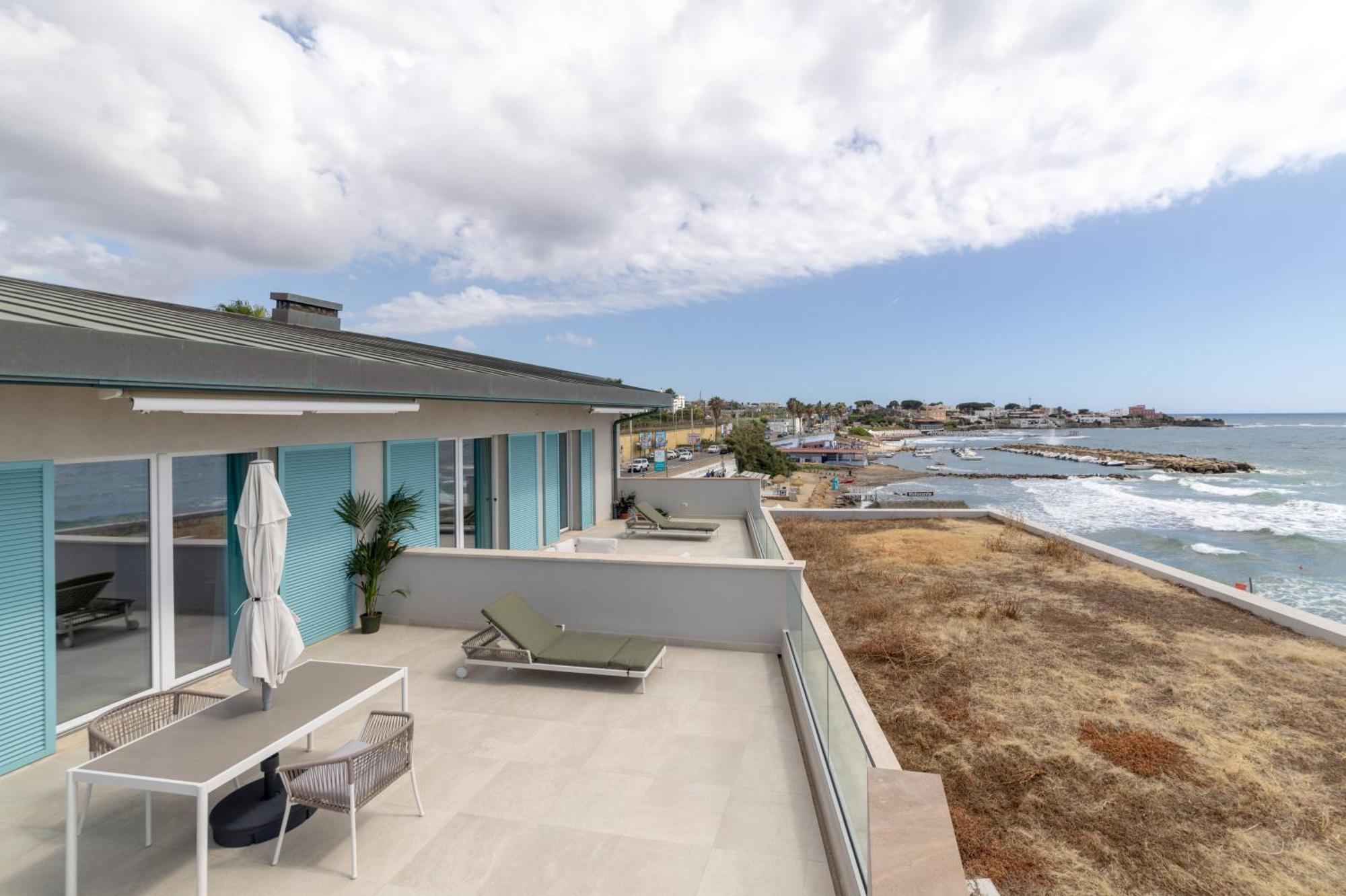 צ'יוויטווקיה Le Suites Sul Mare Di Esterina מראה חיצוני תמונה