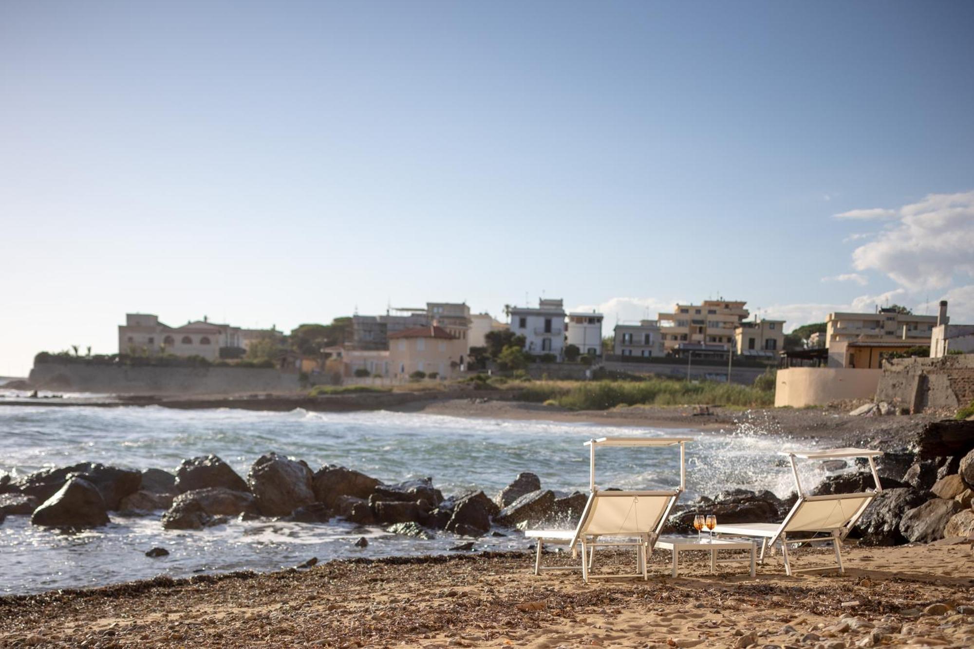 צ'יוויטווקיה Le Suites Sul Mare Di Esterina מראה חיצוני תמונה